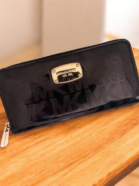 Michael Kors Jet Set Travel Large Patent Black Logo Debossed Continental Wallet